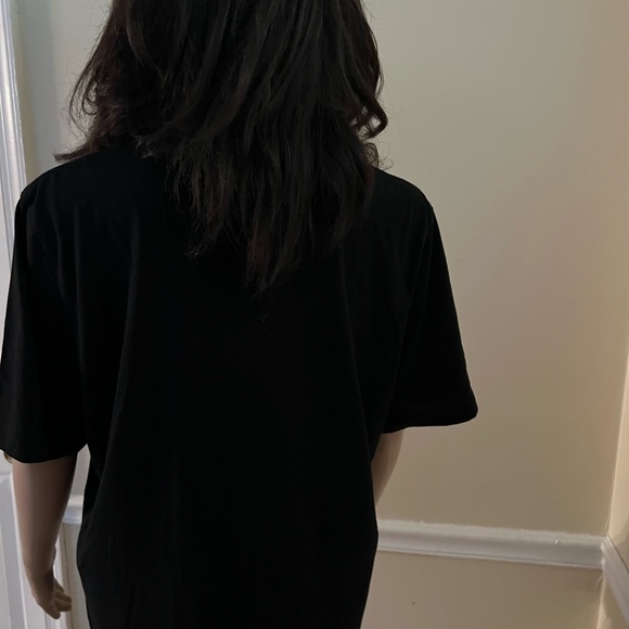 mbrwon.mb@gmail.com if you need a shirt please email me. - Picture 4 of 4